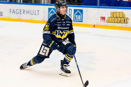 HV71s Justin Glenn Kloos jublar