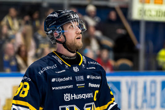 HV71s Olle Alsing deppar