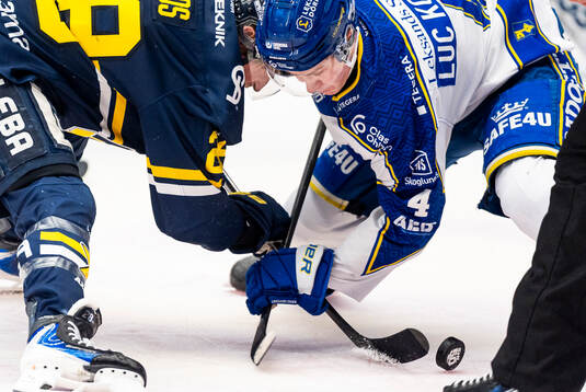 HV71s Justin Glenn Kloos och Leksands Tinus Luc Koblar