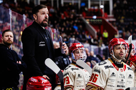 Kalmars tränare Viktor Tuurala