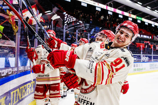 Kalmars Arvid Westlin jublar