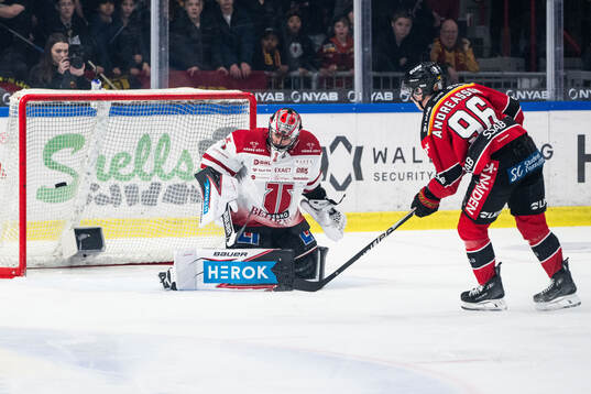 Örebros målvakt Jhonas Enroth och Luleås Pontus