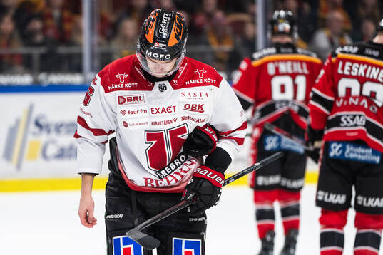 Örebros Filip Berglund har ont
