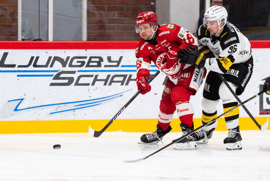 Troja/Ljungbys Dennis Fröland och Västerås Olle Norberg