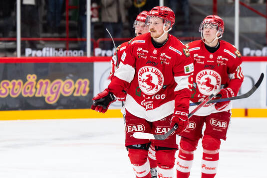 Troja/Ljungbys Ludvig Warg jublar