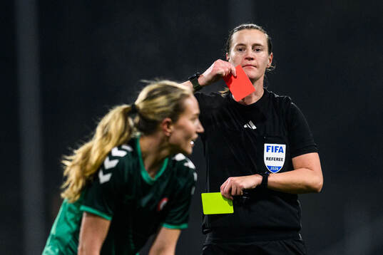 Kristianstads Viktoria Persson och Domare Lovisa Johansson