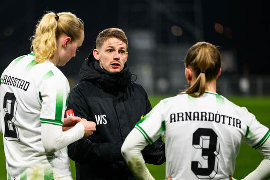 Hammarbys tränare William Strömberg