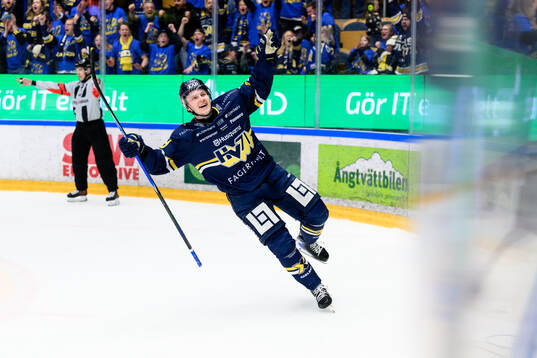 under match två i kvalet till SHL mellan HV71 och Leksand