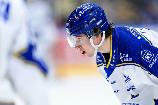 Leksands Andro Kaderli skadar sig