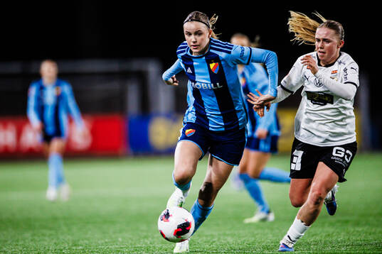 Djurgårdens Fabienne Bartholdson och Häckens Pernille
