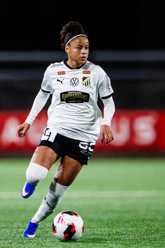 Häckens Felicia Schröder