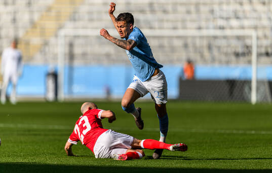 Bläddra bland fler bilder av Fotboll, Träningsmatch, Malmö FF - Kalmar