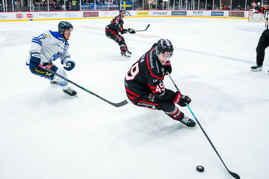 Bläddra bland fler bilder av Ishockey, Hockeyallsvenskan, Kvartsfinal 3, Nybro - Karlskoga