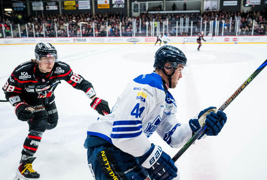 Nybros Tim Lindfors och Karlskogas Jonatan Harju
