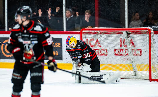 Nybros målvakt Hugo Hävelid deppar