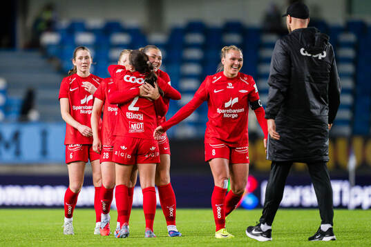 Anna Nerland Aahjem and Karoline Haugland of Brann