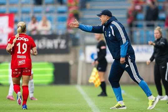 Head coach Kent Rudning of Molde