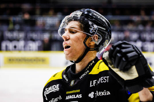 Västerås Viktor Johansson jublar