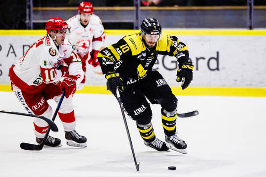 Troja/ Ljungbys Lucas Käkelä och Västerås Jimmie Jansson