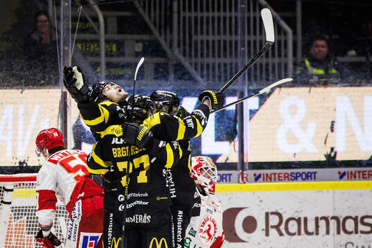 Västerås Viktor Johansson jublar