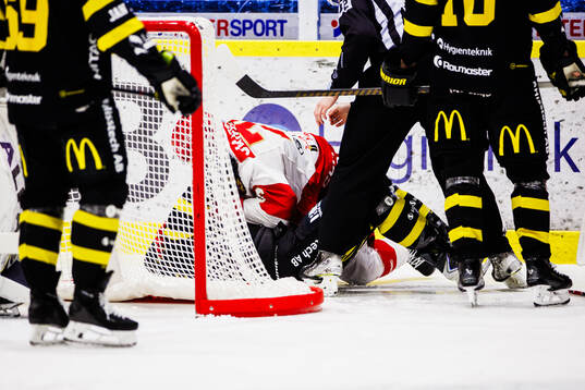 Troja/ Ljungbys Marwin Jarbsjö och Västerås Victor