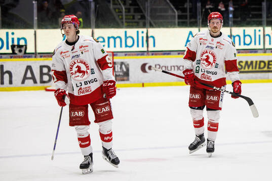Troja/Ljungbys Nils Håkansson och Ludvig Warg deppar