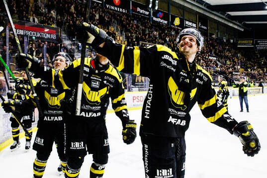 Västerås Jimmie Jansson  jublar