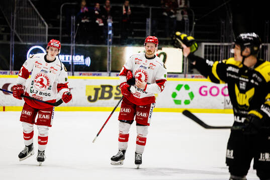 Troja/ Ljungbys Nils Håkansson och Ludvig Warg deppar
