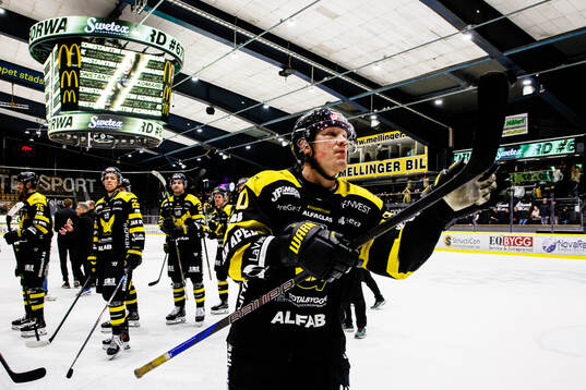 Västerås Niclas Lundgren jublar