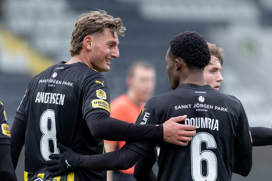Häckens Silas Andersen och Häckens Abdoulaye Doumbia