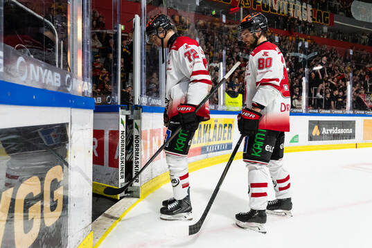 Örebros Jesse Ylönen och Kalle Miketinac deppar