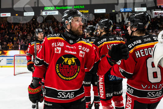 Luleås Linus Omark jublar