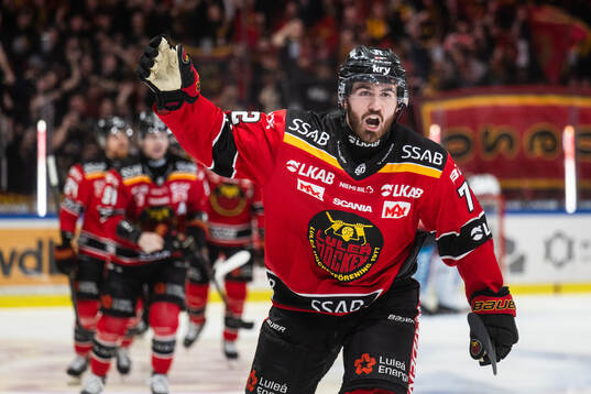 Luleås Ben Tardif jublar