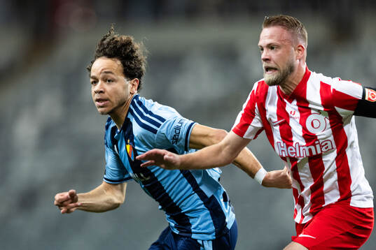 Djurgårdens Mikael Anderson och Degerfors Daniel Sundgren