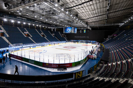 Vy över Hovets Isstadion