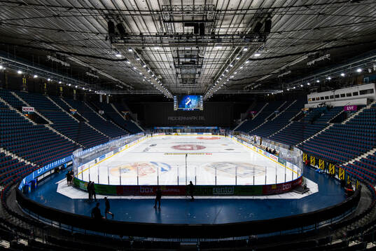 Vy över Hovets Isstadion