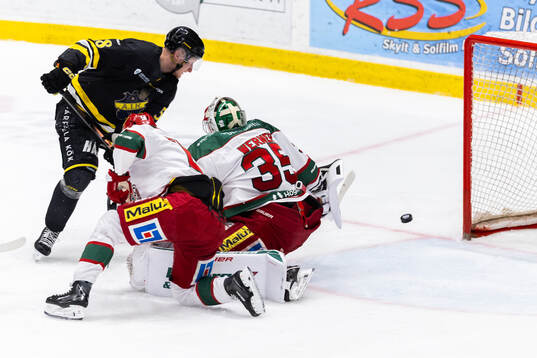 AIKs Oskar Magnusson gör 1-0