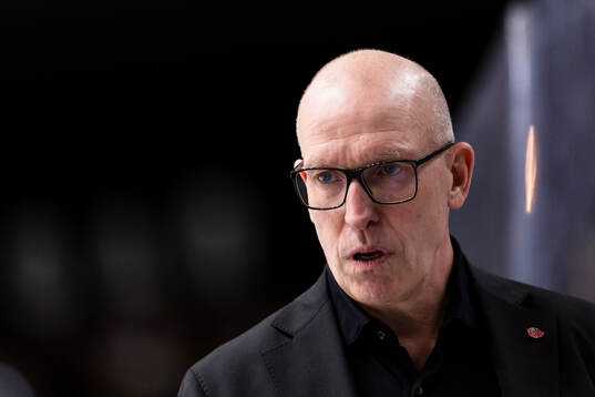Modos huvudtränare Fredrik Andersson