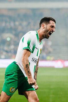 Hammarbys Nahir Besara jublar