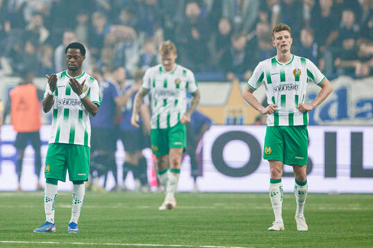 Hammarbys Frank Junior Adjei och Frederik Winther deppar