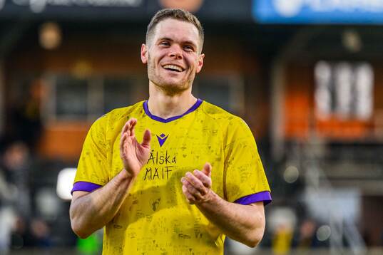 Mjällbys Jacob Bergström jublar