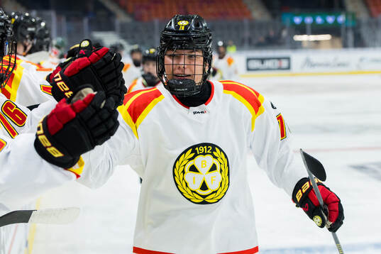 Brynäs Elin Svensson jublar