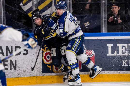 HV71s Justin Glenn Kloos och Leksands Stefan Milosevic