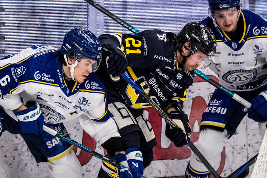 Leksands Alexander Lundqvist och HV71s Mattias Tedenby