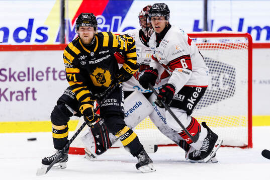 Skellefteås Jonathan Davidsson och Malmö Redhawks Eemil