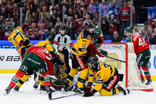Luleås Eetu Koivistoinen och Frölundas Arttu Ruotsalainen