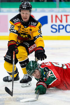 Luleås Otto Leskinen och Frölundas Filip Cederqvist