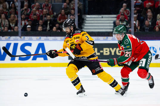 Luleås Frederic Allard och Frölundas Jere Innala