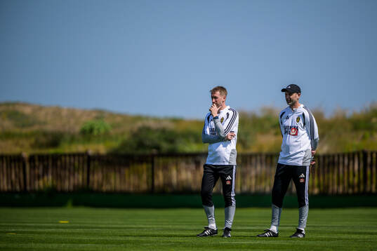 Head coach Graham Potter and assistant coach Andreas
