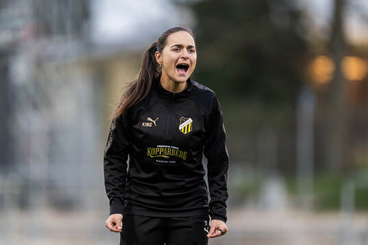 Head coach Elena Sadiku